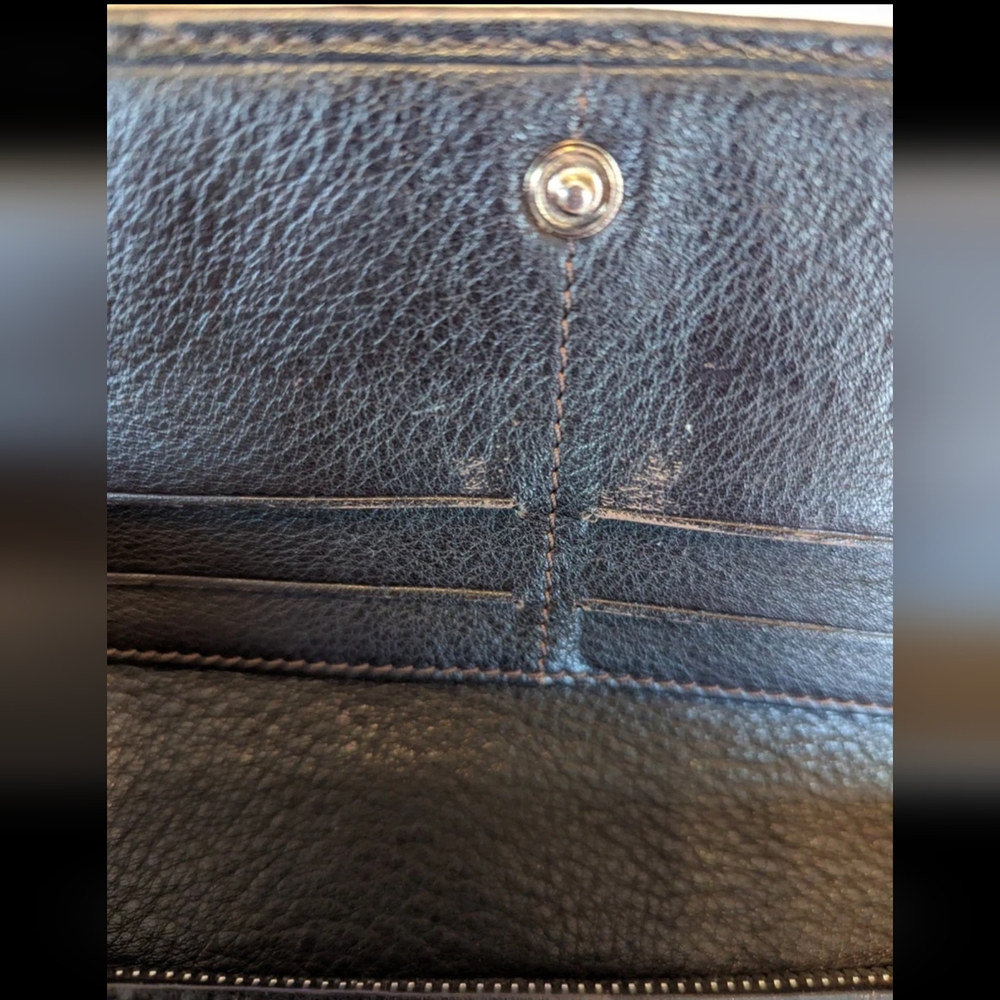 AUTHENTICATED Celìne Vintage Late 1990's - Early 2000's Continental Wallet - Picture 5 of 12